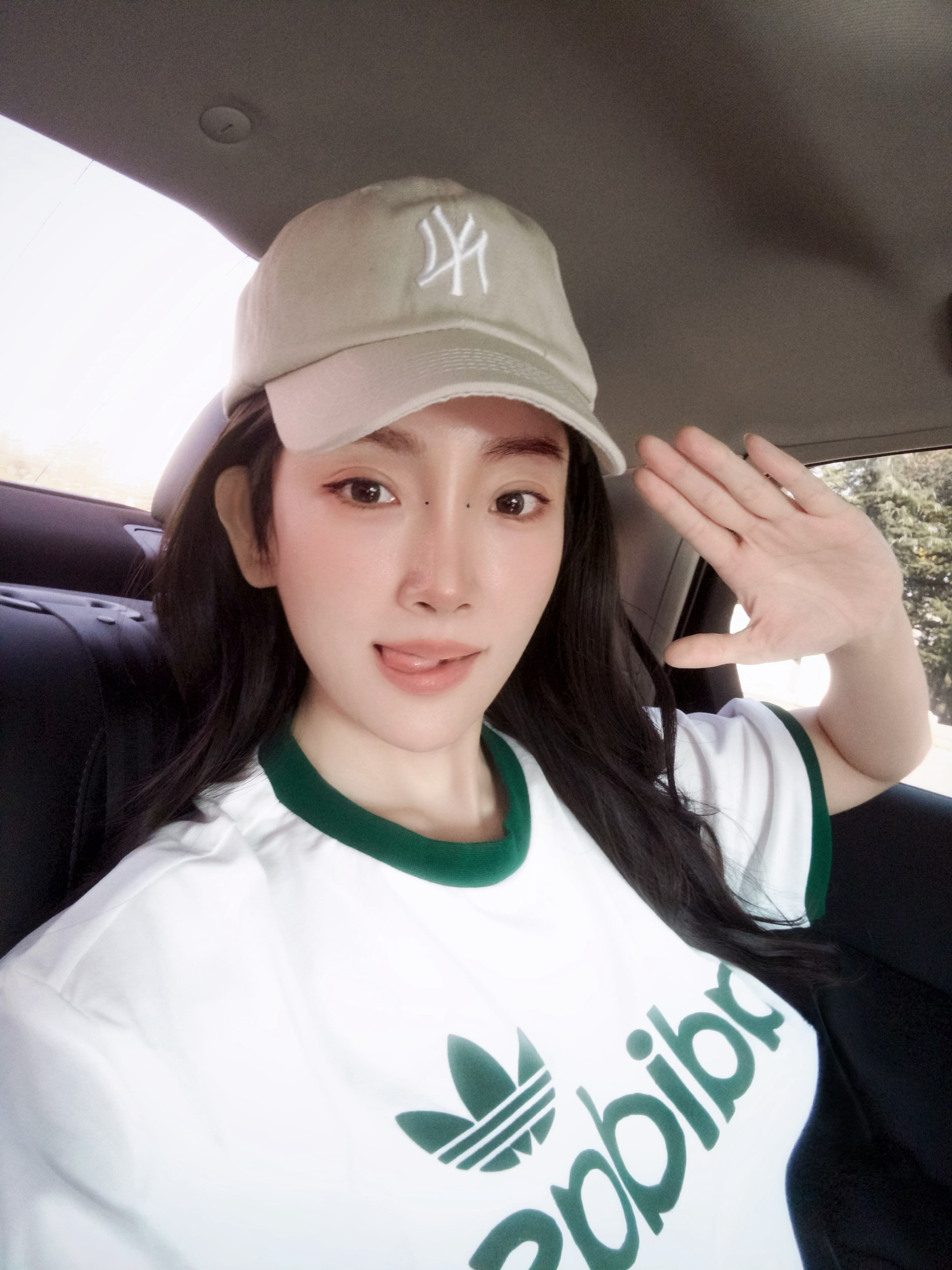 • 中秋快乐😋今天是阿迪男孩 Freedom🫡 - 第2张